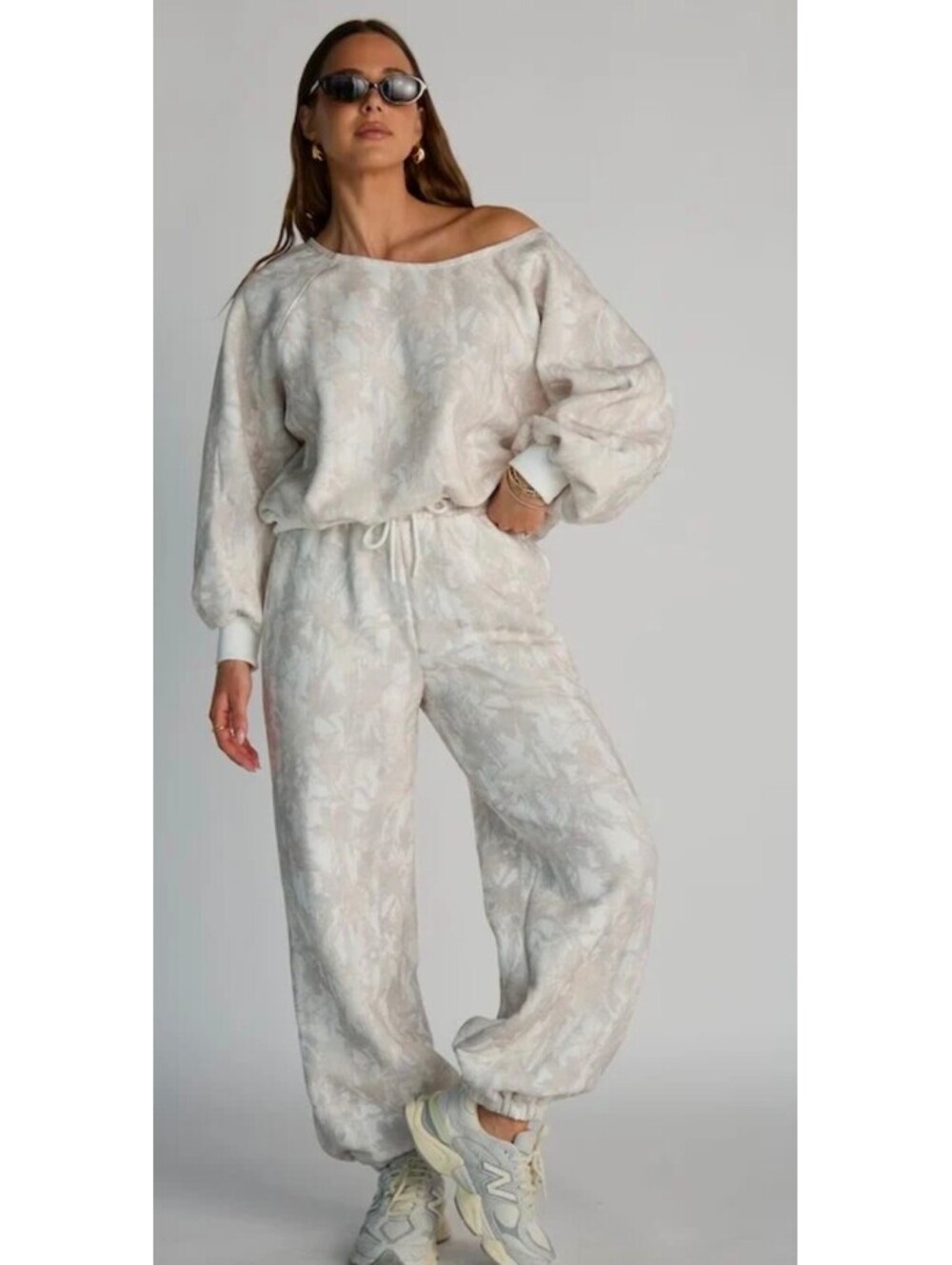 Small Papermoon Women's Camo Print Sweatshirt and Jogger Set